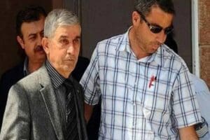 Resmi Gazete'de yayımlanan Cumhurbaşkanı kararıyla, 28 Şubat Davası'nda emekli Korgeneral&nbsp;Hakkı