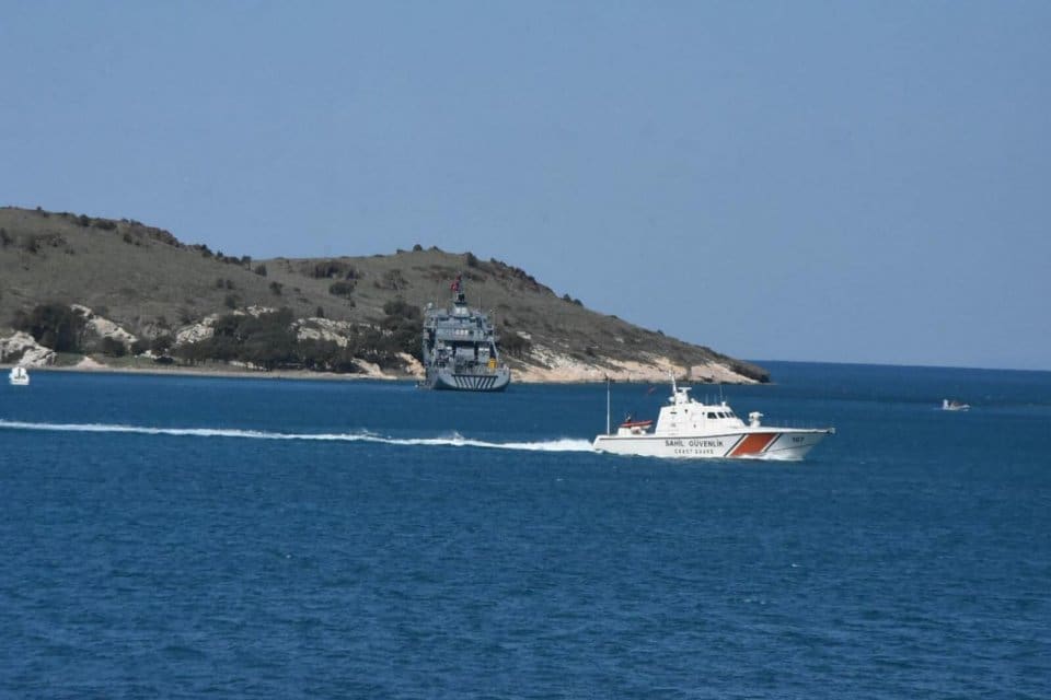Deniz Kuvvetleri Komutanlığı'na bağlı TCG Alemdar adlı arama- kurtarma gemisi,
