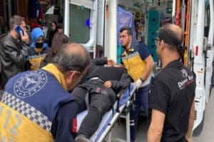Konya'da 2'si yoldan ge&ccedil;en, 3 kişinin yaralandığı silahlı &ccedil;atışmanın yan