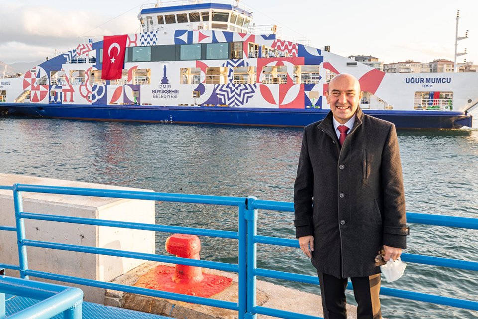 İzmir B&uuml;y&uuml;kşehir Belediyesi, k&ouml;rfezde hizmet veren araba vapurlarının beşincisini İZDENİZ
