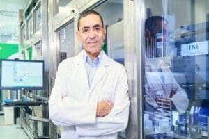 BioNTech&rsquo;in CEO&rsquo;su ve kurucu ortağı Uğur Şahin, ilk kez Hindistan'da