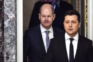 Ukrayna lideri Zelenskiy, Almanya Başbakanı Scholz'la yaptığı telefon g&ouml;r&uuml;şmesinde Ukrayna'ya