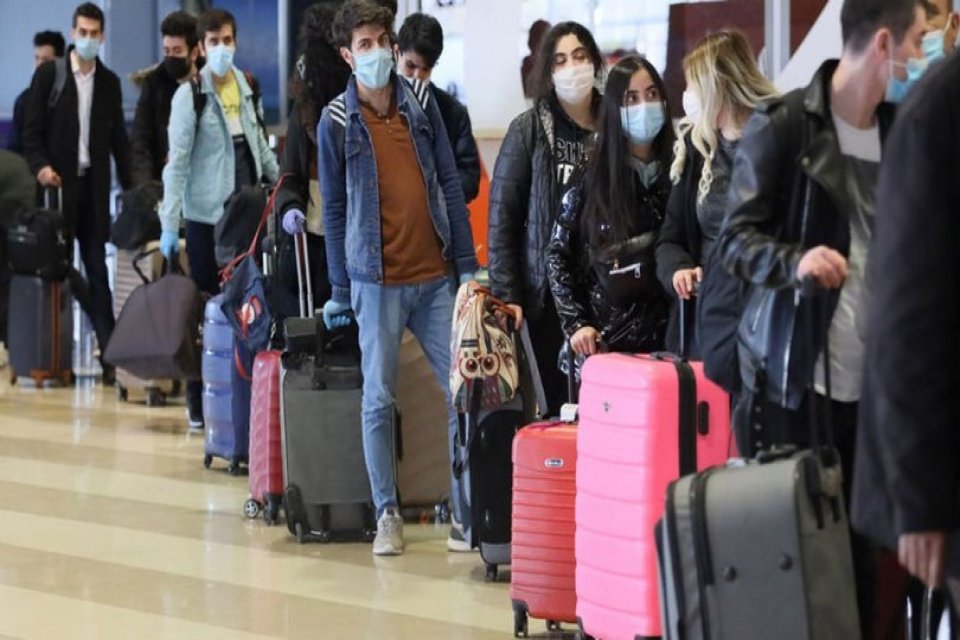 Dışişleri Bakan Yardımcısı Yavuz Selim Kıran Ukrayna&rsquo;daki T&uuml;rk vatandaşlarının Polonya,