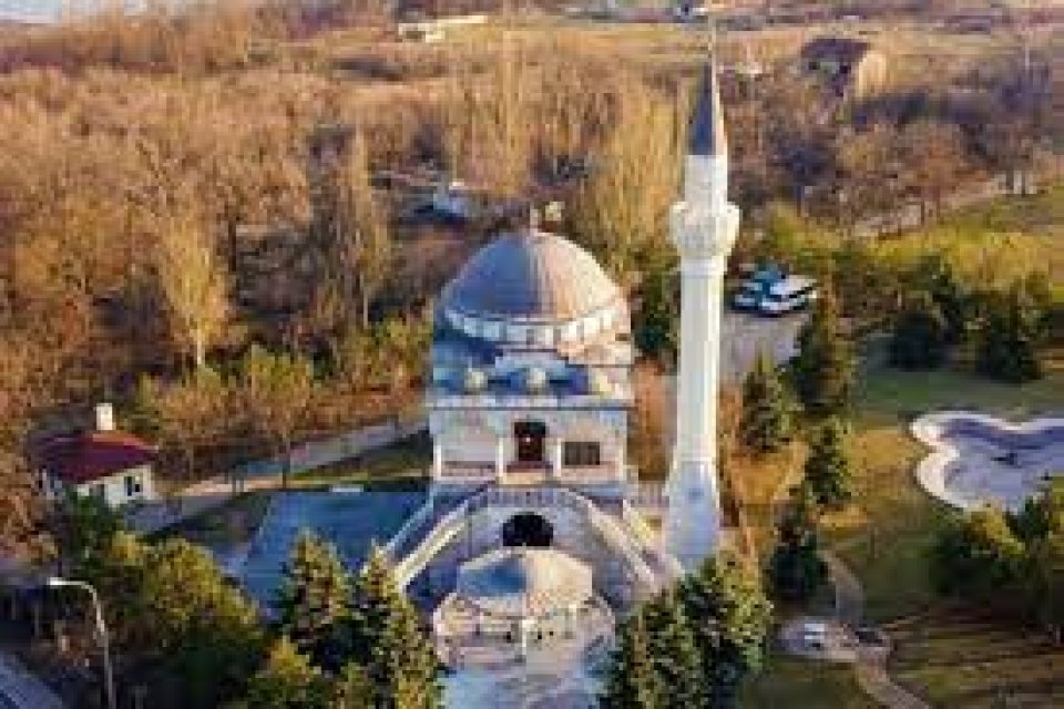 Ukrayna&rsquo;nın g&uuml;neyindeki Mariupol&rsquo;da T&uuml;rk vatandaşları bir camide mahsur kaldı. Kentteki