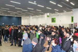 Dışişleri Bakanlığının Ukrayna hava sahasının kapalı olması nedeniyle kara yoluyla