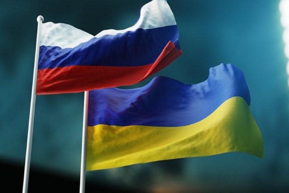 Ukrayna’dan Rusya’ya ‘müzakerelere hazırız’ çağrısı Ukrayna Dışişleri Bakanı Dmitro Kuleba, Rusya ile artan gerilime yönelik