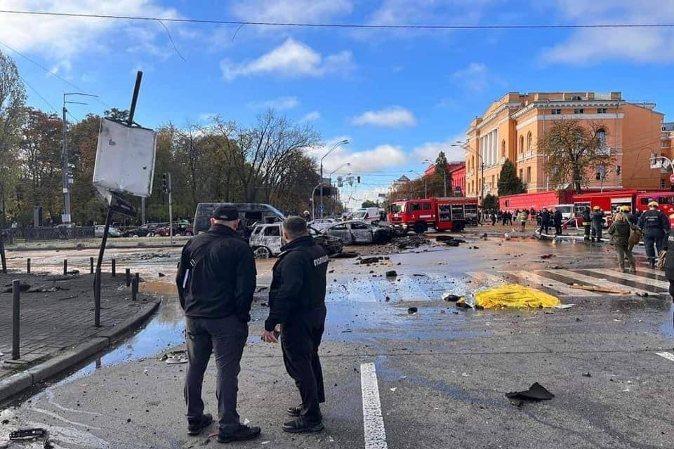 Rusya'nın Ukrayna'ya y&ouml;nelik d&uuml;nk&uuml; hava saldırılarının ardından bu sabah da