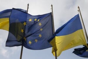 Avrupa Komisyonu, Ukrayna ve Moldova'ya "AB'ye aday &uuml;lke" stat&uuml;s&uuml; verilmesi
