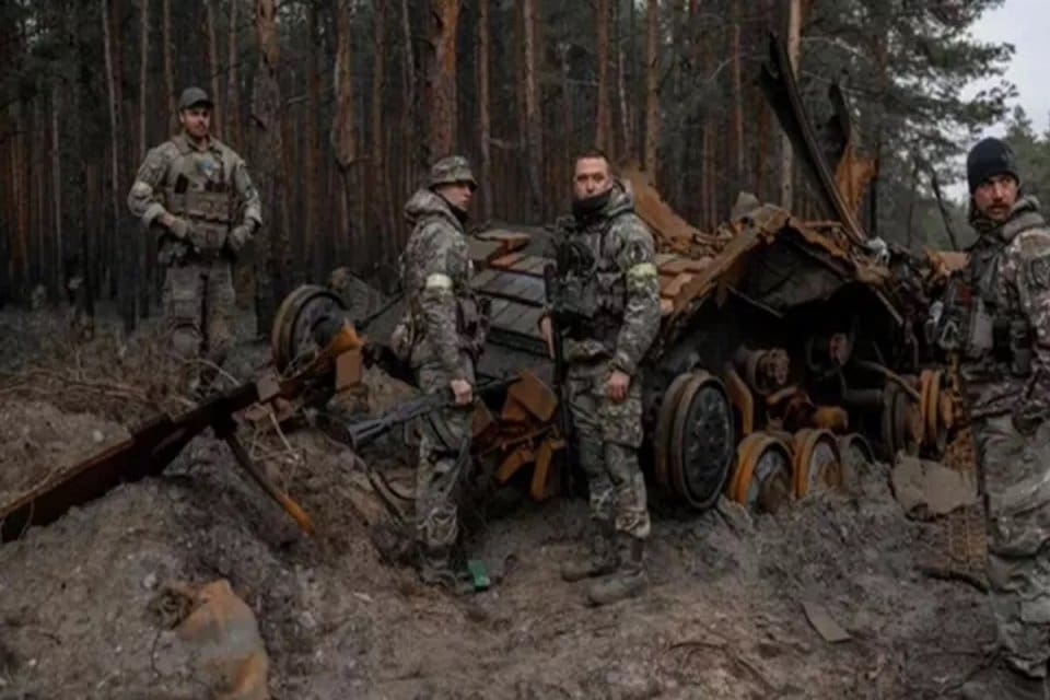 Ukrayna Savunma Bakanlığ, Rusya&rsquo;nın &ccedil;ekilme kararı aldığı Herson'un kendi kontrollerine