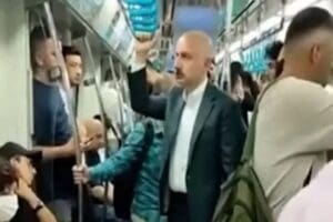 Ulaştırma Bakanı Adil Karaismailoğlu'nun Marmaray yolculuğu g&uuml;ndem oldu. Ulaştırma ve