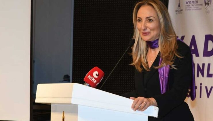 Uluslararası Kadın Sempozyumu başladı… CHP'li Nazlıaka’dan takım elbise çıkışı