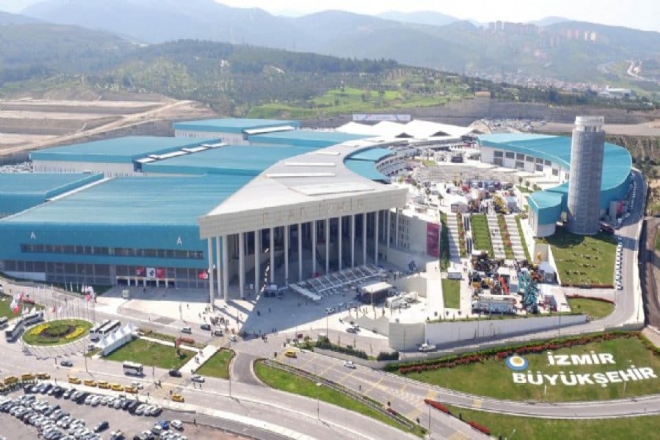 İzmir B&uuml;y&uuml;kşehir Belediyesi ev sahipliğinde 15-17 Eyl&uuml;l tarihlerinde d&uuml;zenlenen Road2Tunnel-5.