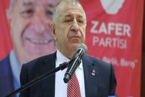 Zafer Partisi Genel Başkanı&nbsp;&Uuml;mit &Ouml;zdağ, sığınmacılar gitmeden T&uuml;rkiye'nin ekonomik krizi