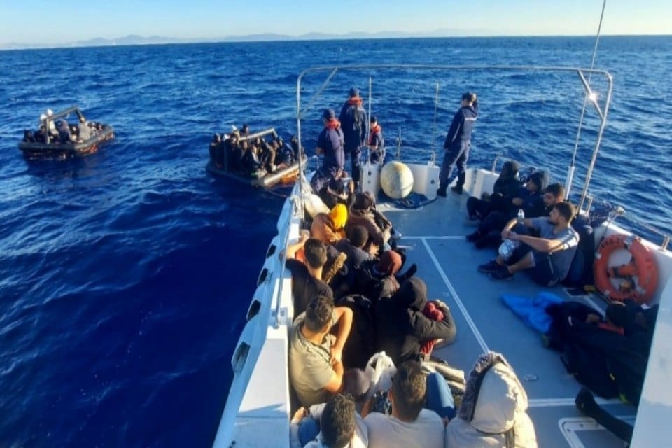 Muğla'nın Dat&ccedil;a il&ccedil;esi a&ccedil;ıklarında, Yunan unsurları tarafından T&uuml;rk kara sularına