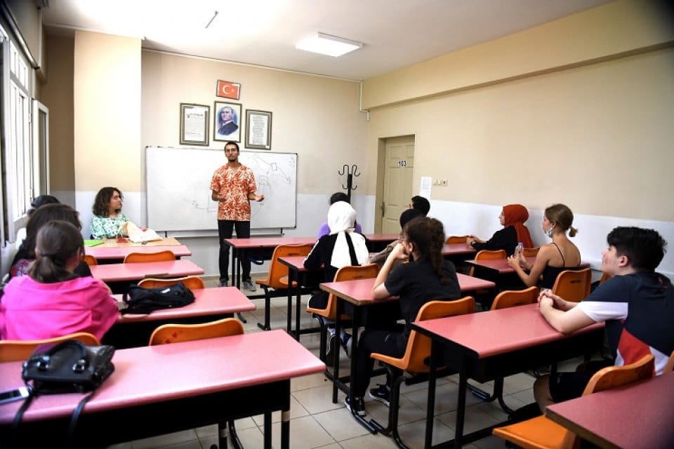 Bornova Belediyesi ve T&uuml;rkiye&rsquo;nin en k&ouml;kl&uuml; &uuml;niversitelerden ODT&Uuml;&rsquo;n&uuml;n Ege Mezunları