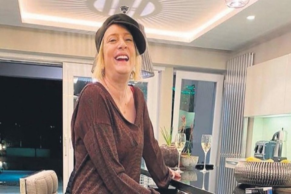 İstanbul'da bir motokuryeyi alıkoymakla su&ccedil;lanan iş insanı İpek Hattat&rsquo;ın 5