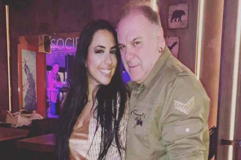 Burak Sergen&rsquo;in boşanma aşamasında olduğu Nihan &Uuml;nsal, &ouml;nceki akşam Beşiktaş