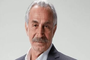 Sinema oyuncusu Menderes Samancılar, sosyal medya hesabından yaptığı paylaşım ile