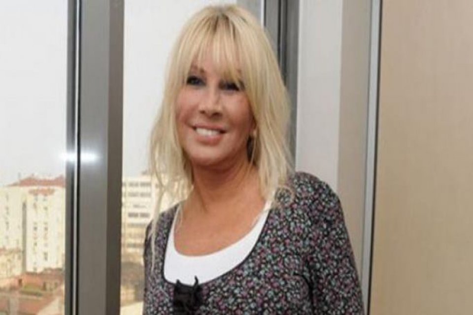 Ge&ccedil;tiğimiz aylarda demans teşhisi konulan oyuncu Pakize Suda, beynine pıhtı