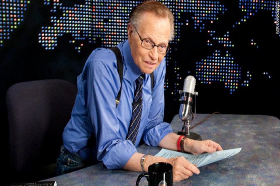 ABD’de ünlü televizyon sunucusu ve radyocu Larry King, 87 yaşında