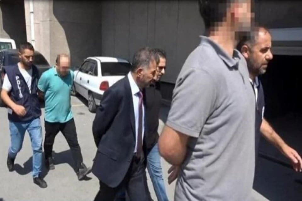 THK &Uuml;niversitesi eski rekt&ouml;r&uuml; &Uuml;nsal Ban hakkında 14 yıl hapis