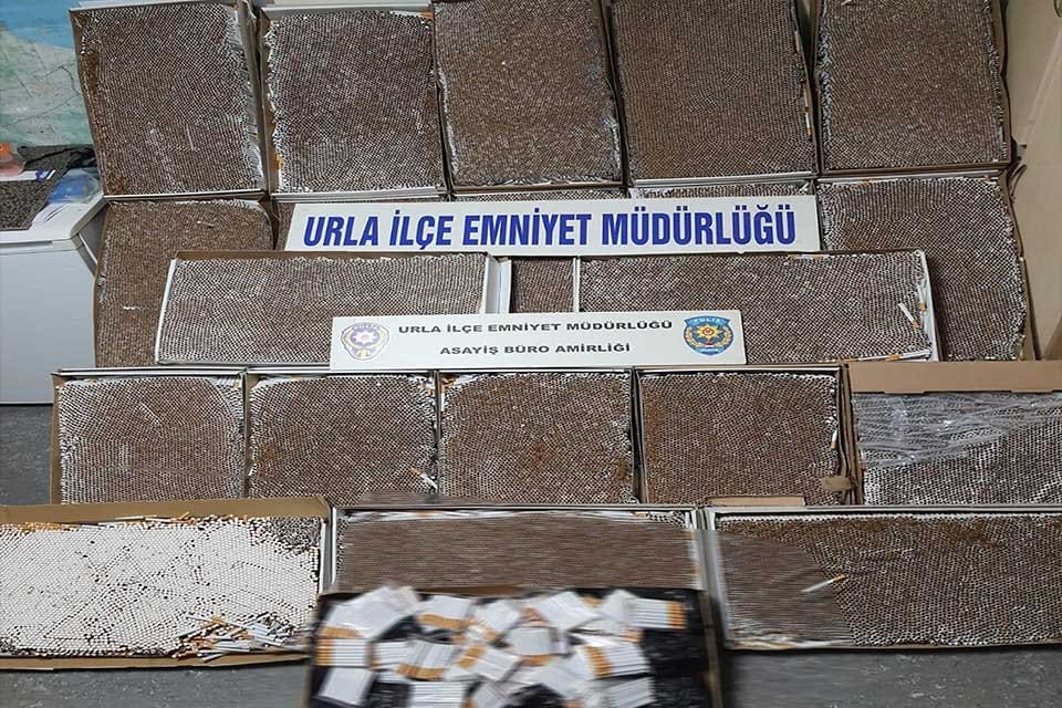 İZMİR'in Urla il&ccedil;esinde, polisin 2 adrese d&uuml;zenlediği operasyonda 5 bin