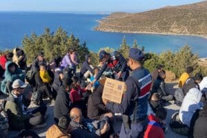 İzmir'in Urla il&ccedil;esinden yasa dışı yollarla Yunan adalarına ge&ccedil;me&nbsp;hazırlığındaki 107