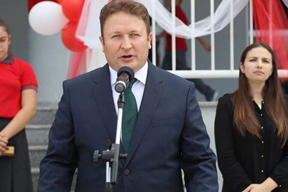 İzmir'de Urla Belediyesi kayyımı ve Urla Kaymakamı Önder Can, İçişleri