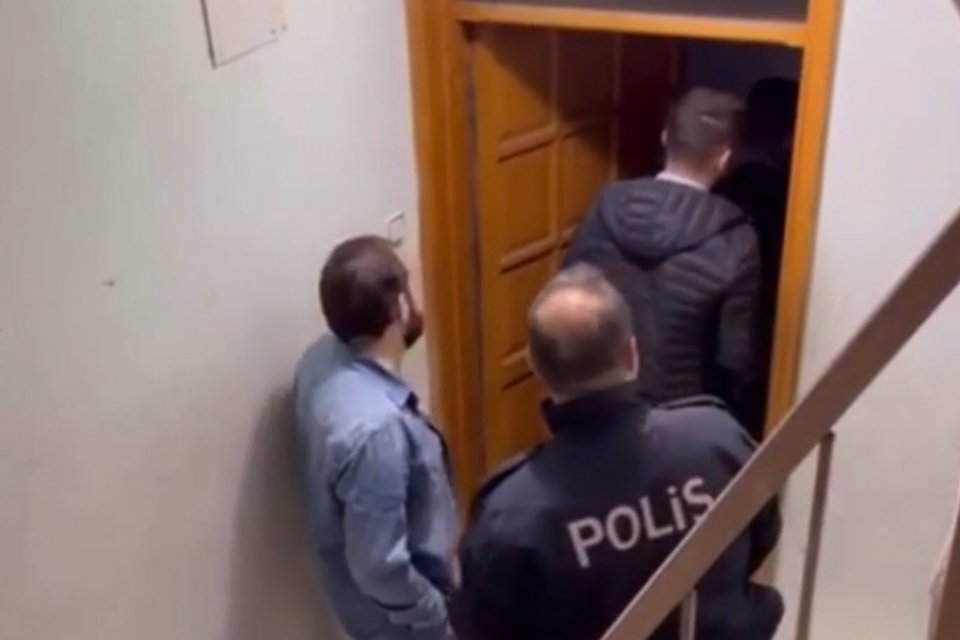 İzmir'de polisin Ramazan Bayramı &ouml;ncesinde d&uuml;zenlediği 24 operasyonda uyuşturucu ticareti