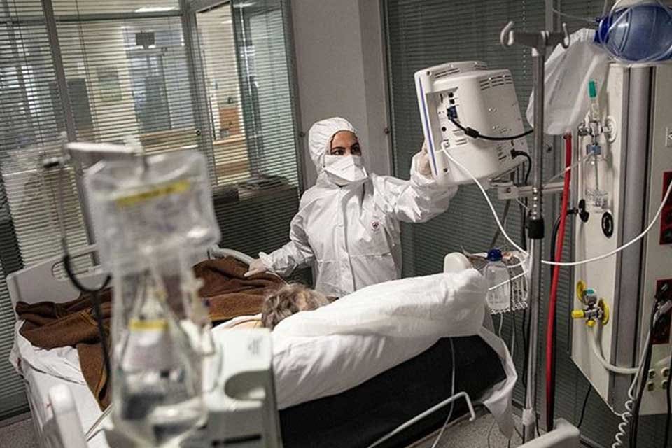 İzmir'de Dr. Suat Seren G&ouml;ğ&uuml;s Hastalıkları ve Cerrahisi Eğitim Araştırma