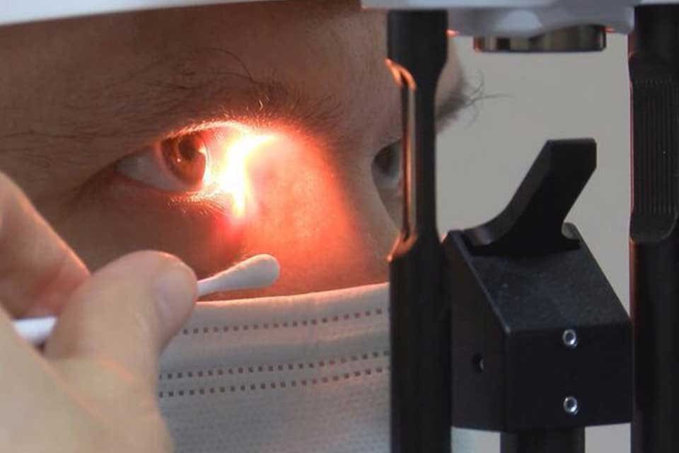 Halk arasında kırmızı g&ouml;z hastalığı olarak da bilinen konjonktivit vakalarının