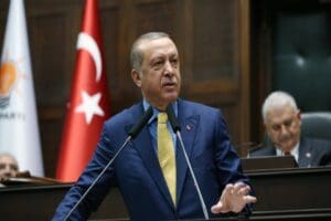 Cumhurbaşkanı Erdoğan, partisinin il başkanları toplantısında konuştu. Erdoğan'ın konuşmalarından satır