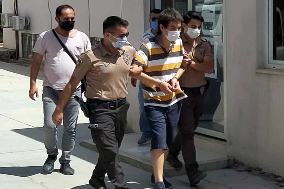 Muğla'nın Dat&ccedil;a il&ccedil;esinde, annesi Atiye Pullu'yu (54) boğazını sıkıp 15