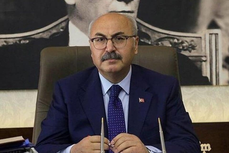 İzmir Valisi Yavuz Selim K&ouml;şger, Ramazan Bayramı dolasıyla bir mesaj