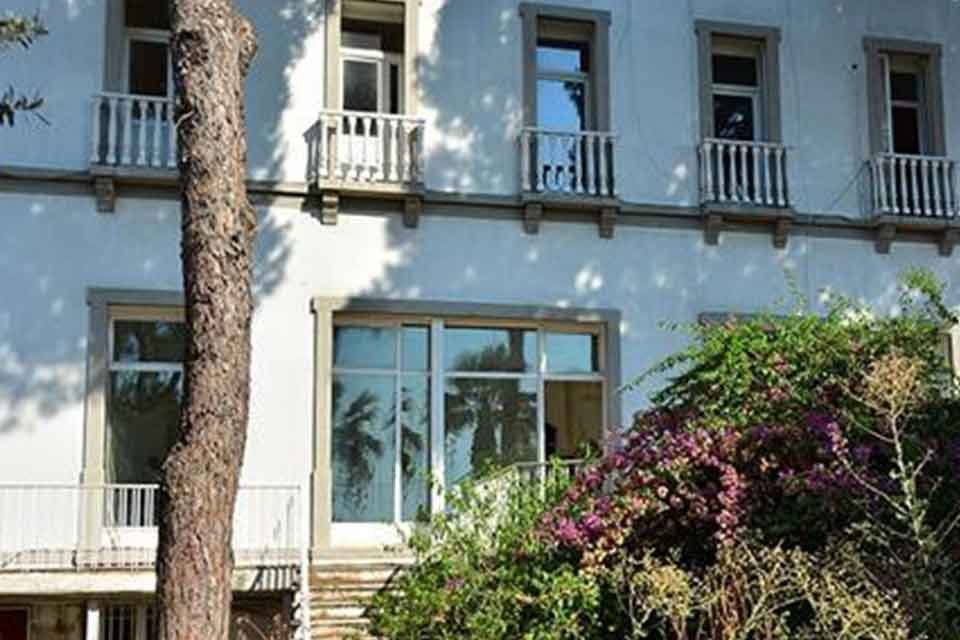 Türkiye Cumhuriyeti'nin kurucu lideri Gazi Mustafa Kemal Atatürk ve İsmet