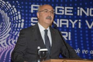 İZMİR'de Sanayi ve Teknoloji Bakanlığı, Milli Savunma Bakanlığı ve Savunma