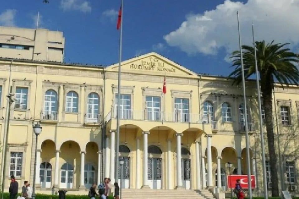 İzmir İl Hıfzıssıhha Kurulu toplantısında sivil toplum kuruluşları kamu kurumu