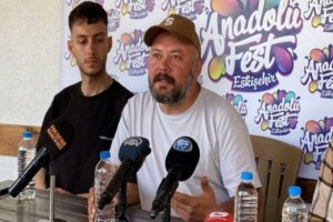 Eskişehir Valiliği'nin toplu etkinlik yasağının ardından ertelenen Anadolu Fest m&uuml;zik