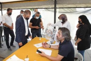 Van'da aşı olmayan vatandaşlar i&ccedil;in bug&uuml;n ve yarın ge&ccedil;erli olan