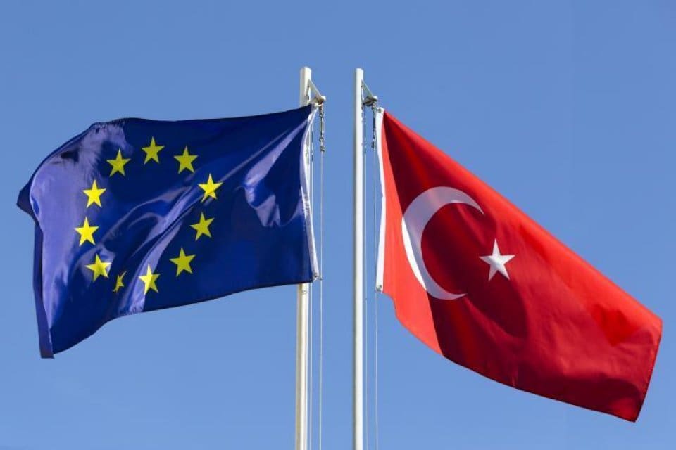 AB İltica Ajansı verilerine g&ouml;re T&uuml;rkiye'den AB &uuml;lkelerine iltica başvurularında