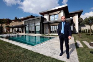 Yapı sektöründe bugüne kadar İzmir’de 7 milyar TL’lik yatırım değerinde,