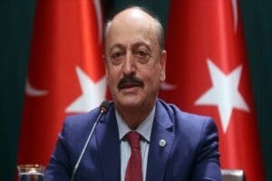TRT Haber canlı yayınına konuk olan &Ccedil;alışma ve Sosyal G&uuml;venlik