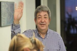 İzmir basınının duayen gazetecisi Hamdi T&uuml;rkmen, 70 yaşında hayata g&ouml;zlerini