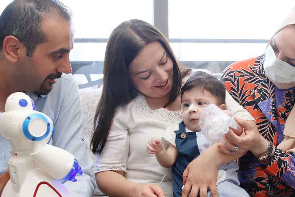 İzmir'de Spinal Müsküler Atrofi (SMA) hastası 1 yaşındaki Kaan Efe