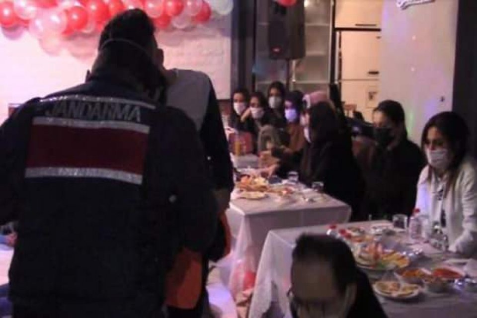İstanbul Silivri'de bir villanın kısa süreliğine kiralandığı bilgisini alınca villaya