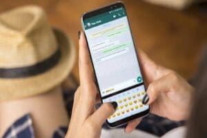 D&uuml;nyanın en pop&uuml;ler anlık mesajlaşma uygulaması WhatsApp, kullanıcıların grup konuşmaları