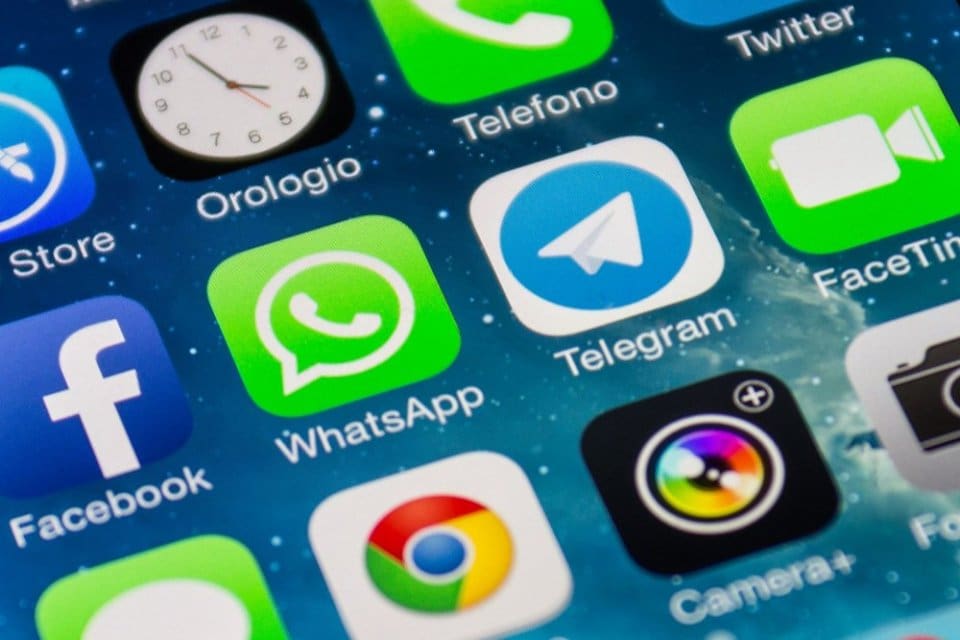 WhatsApp'ta tartışmalara neden olan gizlilik s&ouml;zleşmesi i&ccedil;in yapılan uzatma 15