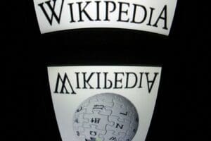 Wikipedia&rsquo;nın kurucusu Dr. Larry Sanger, platformun artık g&uuml;venilir bilgiler sağlamadığını