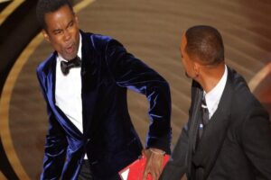 Will Smith, Oscar &Ouml;d&uuml;l T&ouml;reni'nde sahnede Chris Rock'ı tokatladığı i&ccedil;in