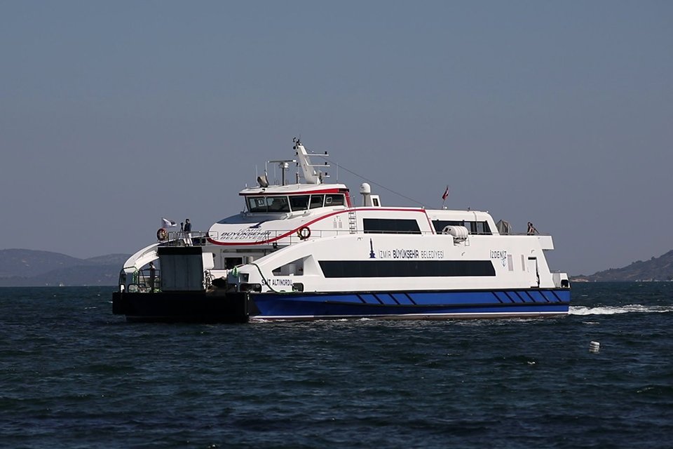 Başkan Soyer şiddetli yağış nedeniyle aksayan kara ulaşımı sonrası önemli